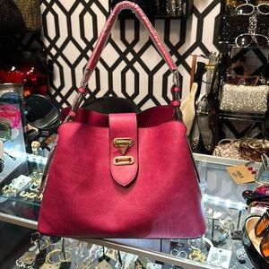 Hot pink purse Calin collection Vegan material